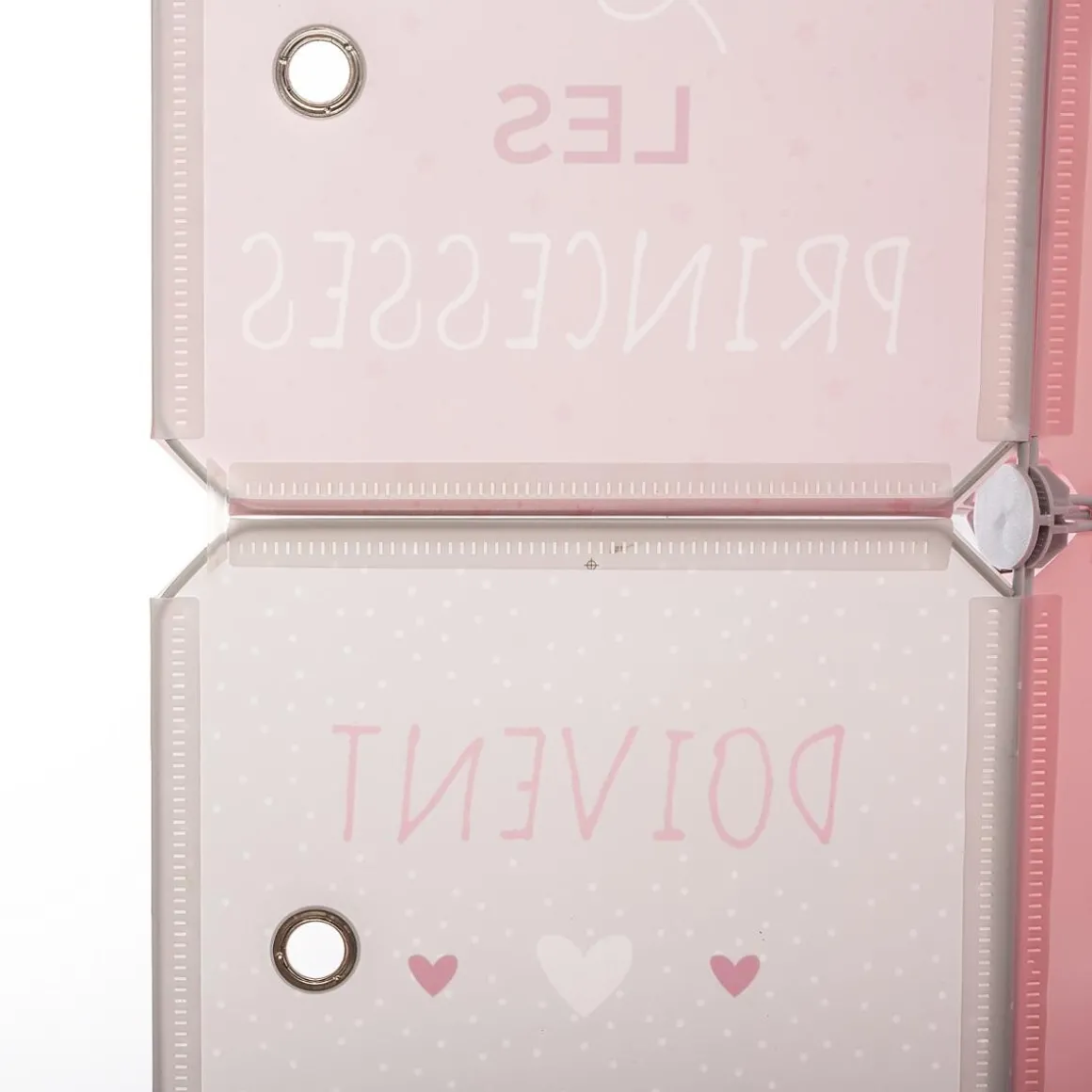 Casiers de rangement enfant "Penderie"