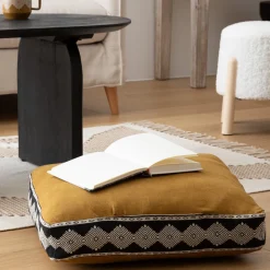 Coussin de sol "Inuit dreams"