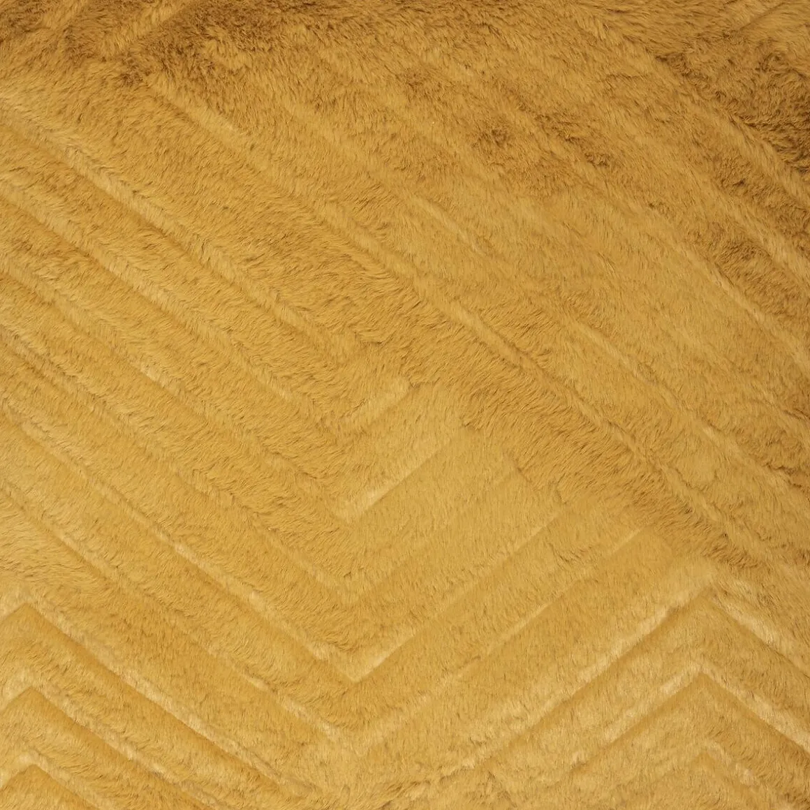 Coussin effet fourrure