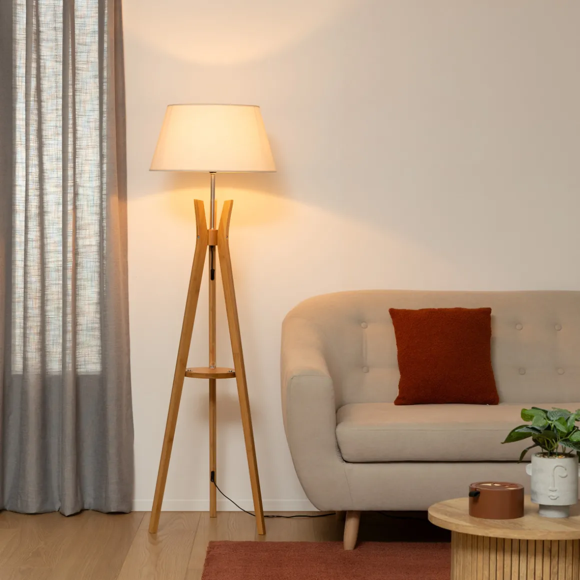 Lampadaire trépied "Kalo"